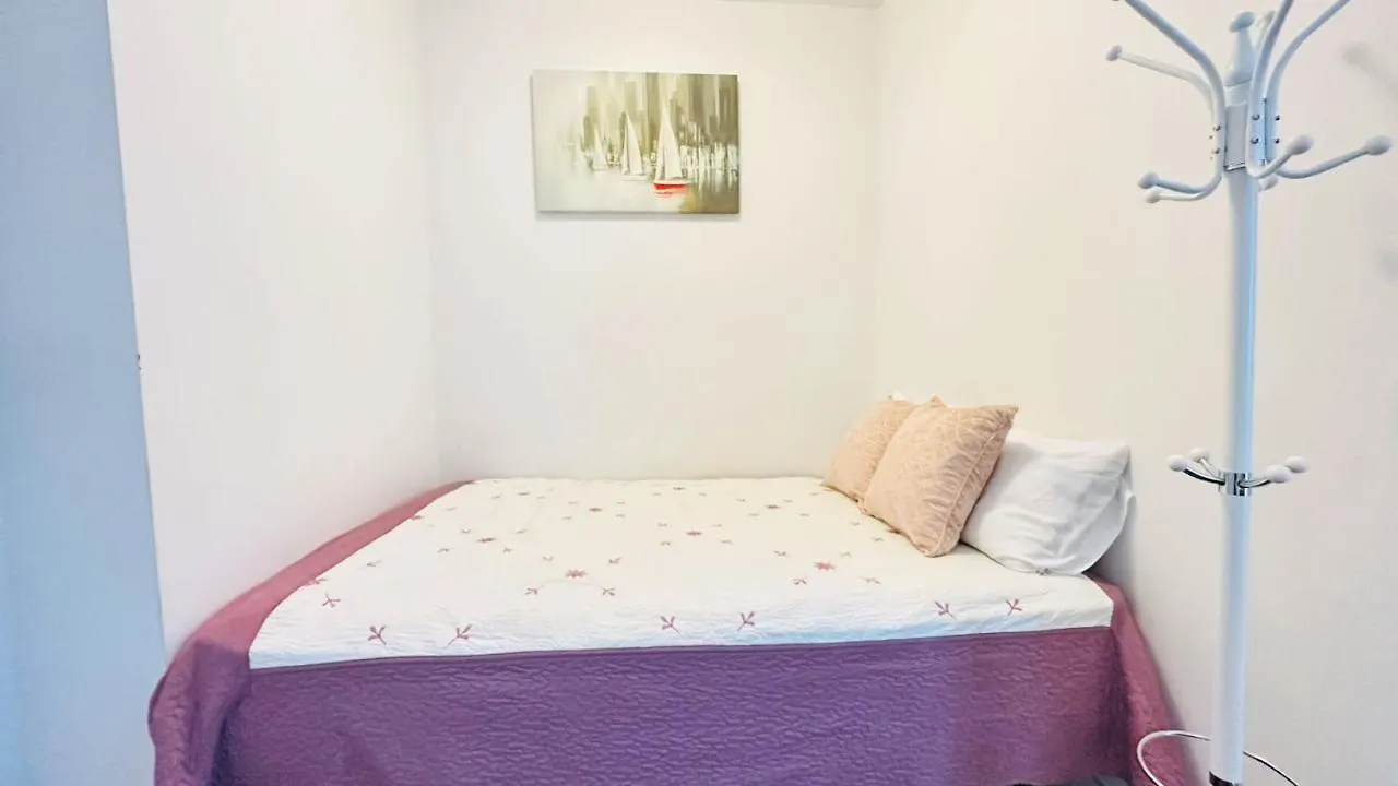 Superior 49Th Floor 3 Bedroom Suite With Cn Tower And City View Τορόντο 0*,