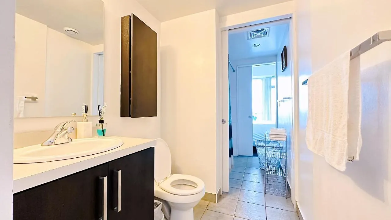 Ξενοδοχείο Superior 49Th Floor 3 Bedroom Suite With Cn Tower And City View Τορόντο Καναδάς