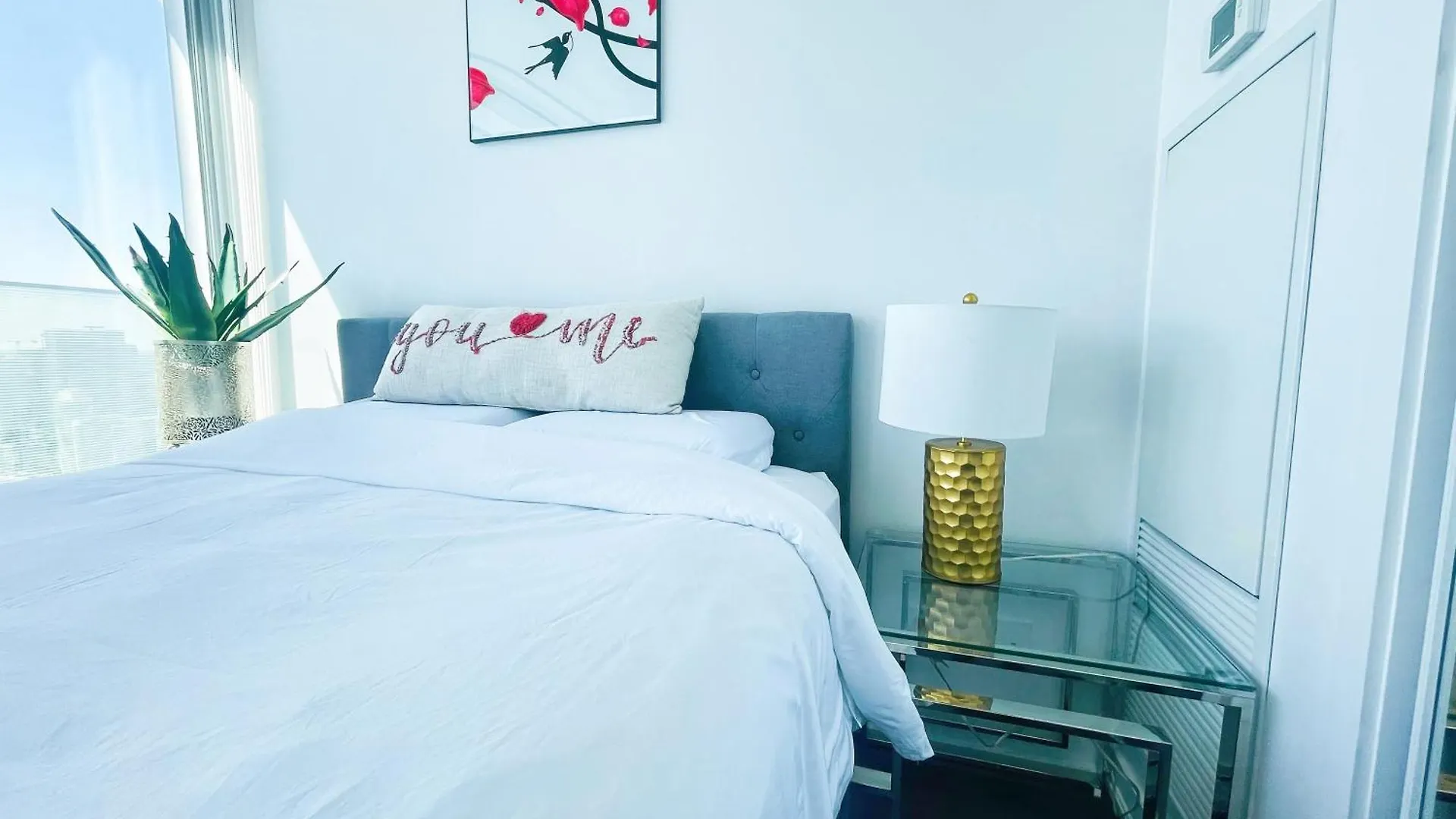 Superior 49Th Floor 3 Bedroom Suite With Cn Tower And City View Τορόντο 0*,